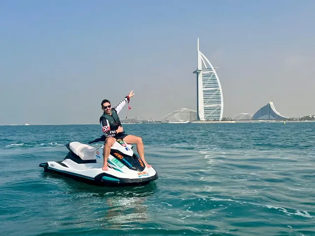 Jetski Dubai: Burj Al Arab und längere Küstenrouten – Aufnahme zum Erlebnis – Bild 6