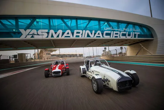 Yas Marina Circuit: geführter Blick hinter die Kulissen – Aufnahme zum Erlebnis – Bild 3