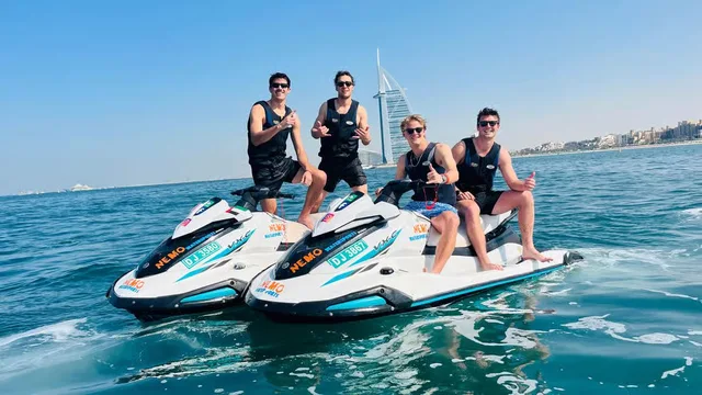 Jetski Dubai: Burj Al Arab und längere Küstenrouten – Aufnahme zum Erlebnis – Bild 3