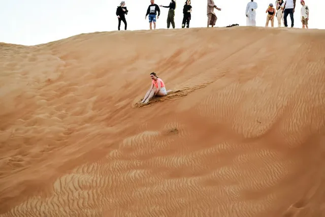 Rote Dünen in Lahbab: Safari, Kamel und Sandboarding – Aufnahme zum Erlebnis – Bild 15