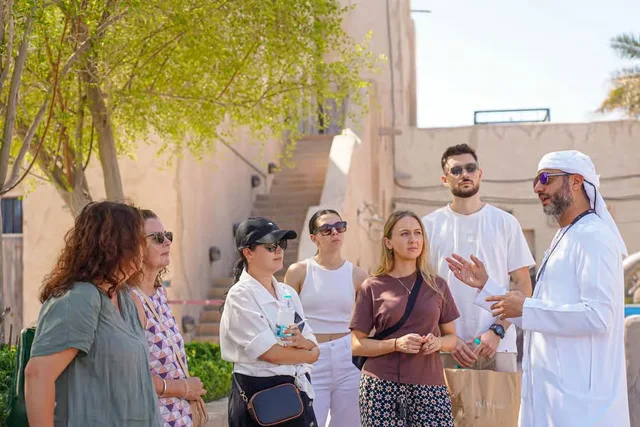 Al Fahidi, Souks und Abra: Rundgang durch das alte Dubai – Aufnahme zum Erlebnis – Bild 7