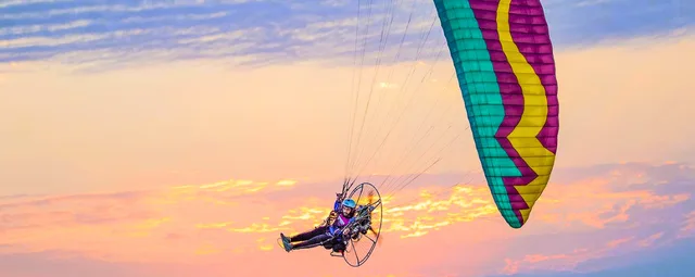Sealine Paratrike: Flug mit Pilot und Transferoptionen – Aufnahme zum Erlebnis – Bild 7