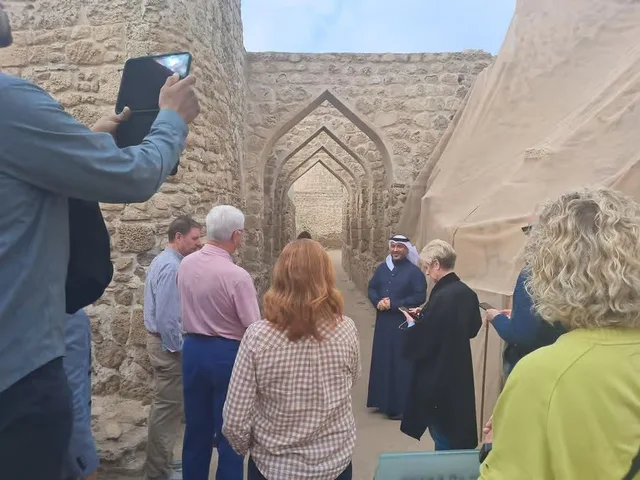 Bahrain ab Kreuzfahrthafen: Bustour mit freien Besichtigungen – Aufnahme zum Erlebnis – Bild 11