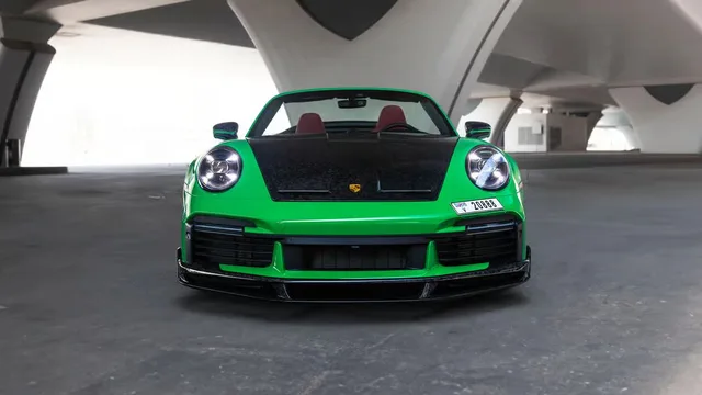 Porsche 911 Turbo S in Dubai mieten: Fahrzeugangebot anfragen – Aufnahme zum Erlebnis – Bild 2