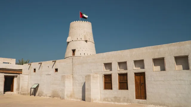 Al Jazirah Al Hamra: geführter Kulturrundgang – Aufnahme zum Erlebnis – Bild 9