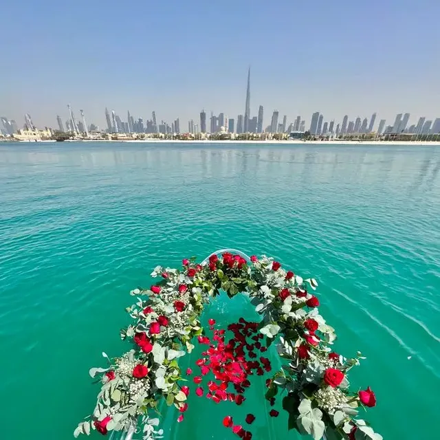 Transparentes Kajak Dubai: Küste und Skylineblick – Aufnahme zum Erlebnis – Bild 7