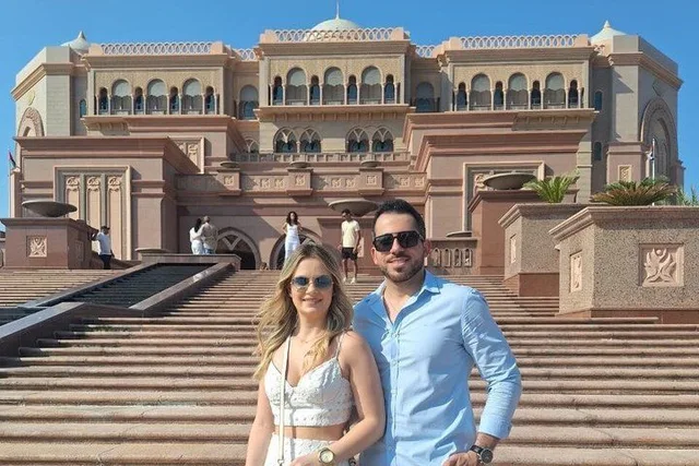 Abu Dhabi privat ab Sharjah: Moschee und Corniche – Aufnahme zum Erlebnis – Bild 2