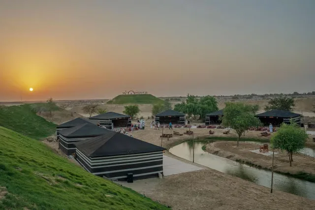 Dubai Wüstensafari: Dünen, Kamelritt und Buggy-Option – Aufnahme zum Erlebnis – Bild 4