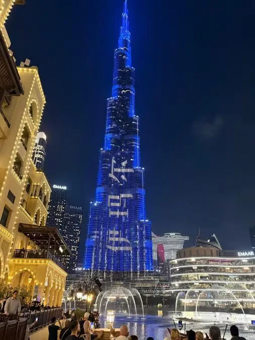 Dubai bei Nacht: Skyline und Fontänen nach Betriebsplan – Aufnahme zum Erlebnis – Bild 11