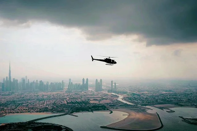 Hubschrauber-Rundflug Dubai: gemeinsamer Sitz oder Privatflug – Aufnahme zum Erlebnis – Bild 16