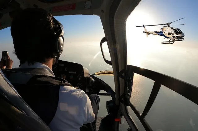 Hubschrauber-Rundflug Dubai: gemeinsamer Sitz oder Privatflug – Aufnahme zum Erlebnis – Bild 9