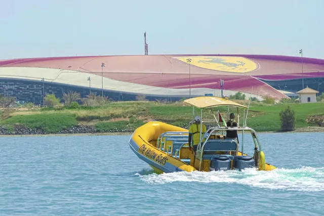 Yas Island Speedboot-Rundfahrt: Skyline in fünfundvierzig Minuten – Aufnahme zum Erlebnis – Bild 6