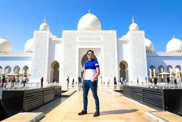 Abu Dhabi ab Dubai: Moschee, Palast und Etihad Towers – Aufnahme zum Erlebnis – Bild 23