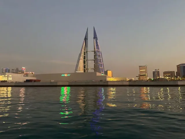 Manama: private Bootsfahrt und Abendessen im Restaurant – Aufnahme zum Erlebnis – Bild 6