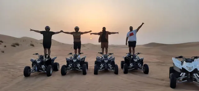 Doha Wüstensafari: Quad, Kamel und Inland Sea – Aufnahme zum Erlebnis – Bild 15