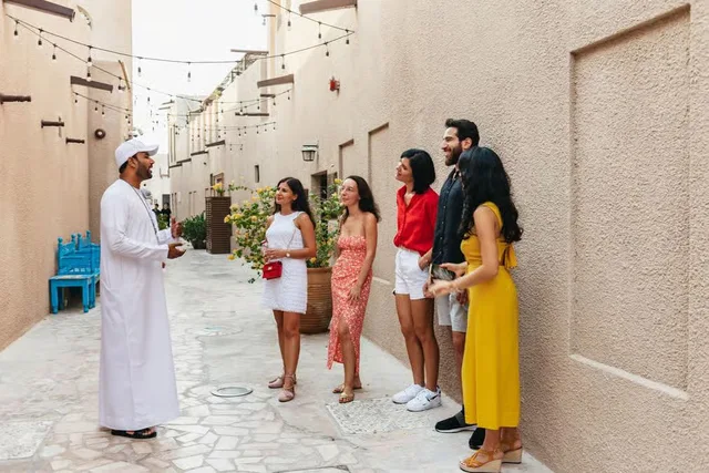 Al Fahidi, Souks und Abra: Rundgang durch das alte Dubai – Aufnahme zum Erlebnis – Bild 13