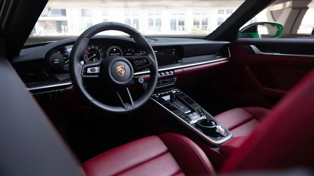 Porsche 911 Turbo S in Dubai mieten: Fahrzeugangebot anfragen – Aufnahme zum Erlebnis – Bild 5