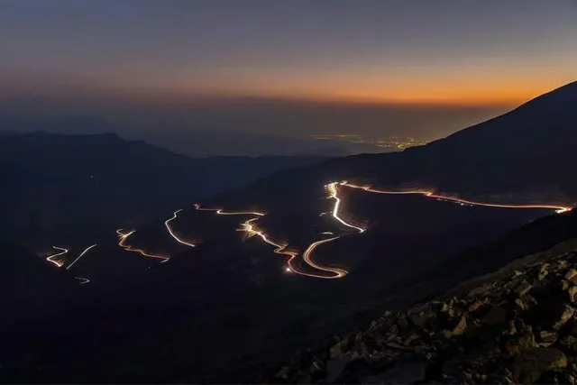 Private Jebel-Jais-Bergfahrt mit Aussichtshalten – Aufnahme zum Erlebnis – Bild 9