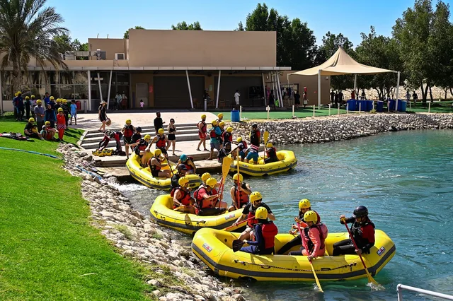 Al Ain Adventure: Rafting, Splash Pass und Surfen – Aufnahme zum Erlebnis – Bild 13