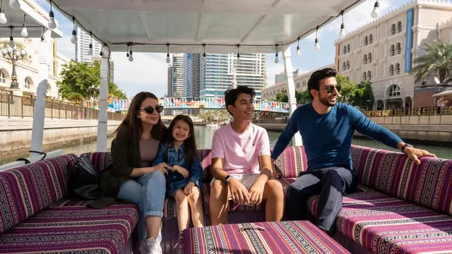 Private Abra in Sharjah: kurze Fahrt auf der Khalid-Lagune – Aufnahme zum Erlebnis – Bild 4
