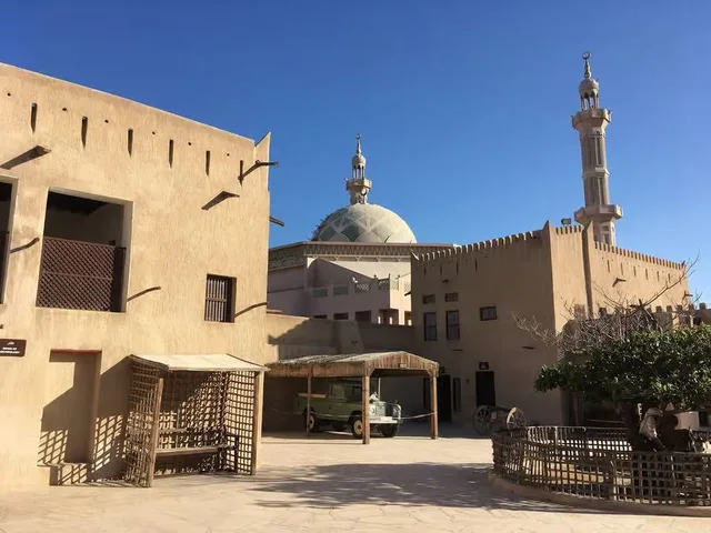 Ajman Halbtagestour: Museum, Corniche und Kulturerbe – Aufnahme zum Erlebnis – Bild 9