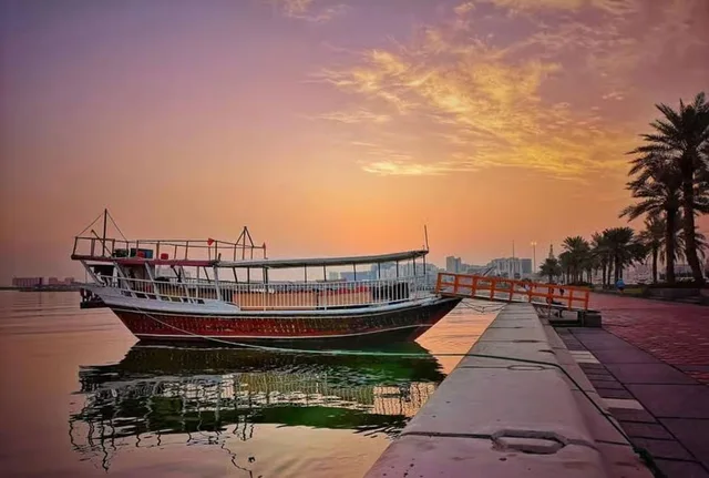 Doha Dhow am Abend: Dinner und Skyline – Aufnahme zum Erlebnis – Bild 7