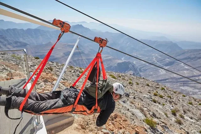 Jais Flight: Zipline-Erlebnis am Jebel Jais – Aufnahme zum Erlebnis – Bild 5