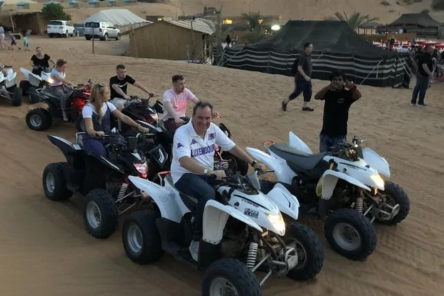 Geführte Quadtour in Ras Al Khaimah mit Hotelabholung – Aufnahme zum Erlebnis – Bild 2