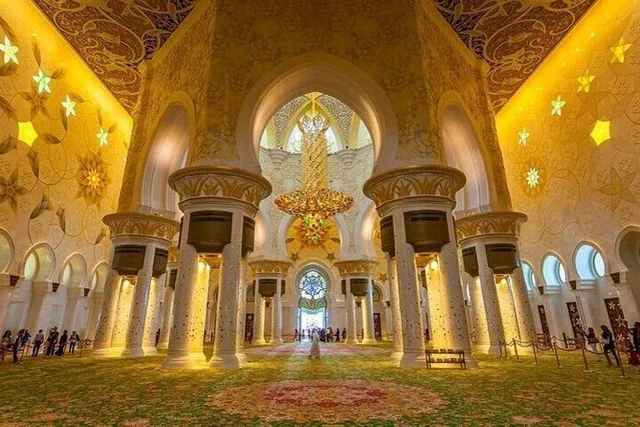 Abu Dhabi privat ab Sharjah: Moschee und Corniche – Aufnahme zum Erlebnis – Bild 16