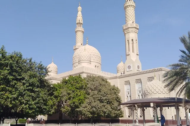 Private Stadtrundfahrt Dubai mit Chauffeur und Guide – Aufnahme zum Erlebnis – Bild 2