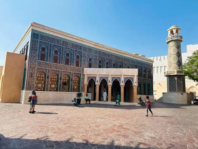 Doha privat: Stadttour und Villaggio-Gondelfahrt – Aufnahme zum Erlebnis – Bild 9