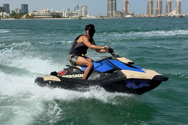 Jetski an Katara Beach: Fahrzeit und Besetzung wählen – Aufnahme zum Erlebnis – Bild 4
