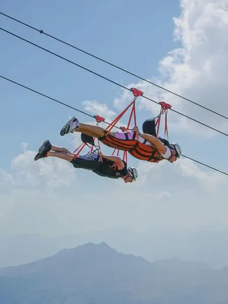 Jais Flight: Zipline-Erlebnis am Jebel Jais – Aufnahme zum Erlebnis – Bild 6