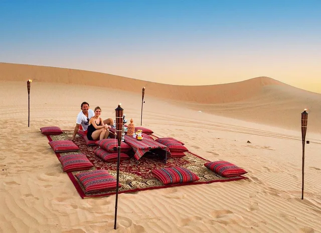 Privates Dünendinner in Abu Dhabi: Sonnenuntergang und Grillessen – Aufnahme zum Erlebnis – Bild 6