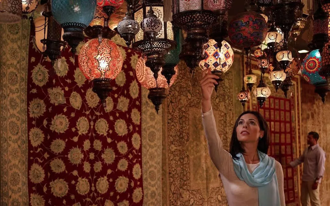 Shoppingtour Abu Dhabi: Souk und ausgewählte Mall – Aufnahme zum Erlebnis