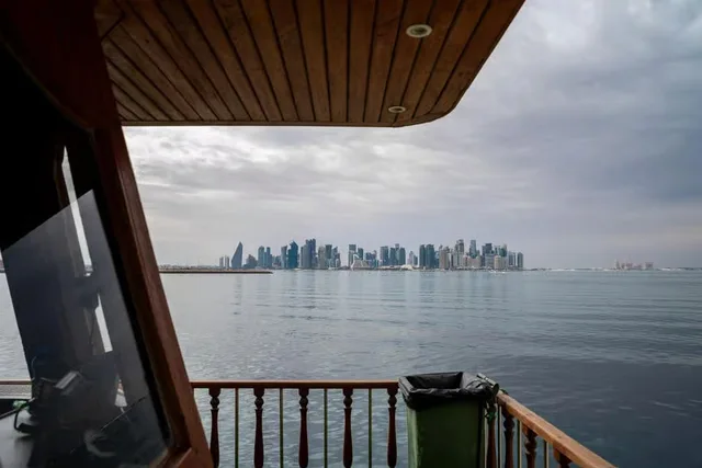 Doha Dhow zum Sonnenuntergang: Bootsfahrt oder Buffetpaket – Aufnahme zum Erlebnis – Bild 3