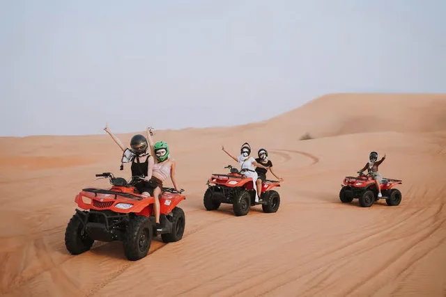 Dubai Wüstensafari: Dünen, Kamelritt und Buggy-Option – Aufnahme zum Erlebnis – Bild 16