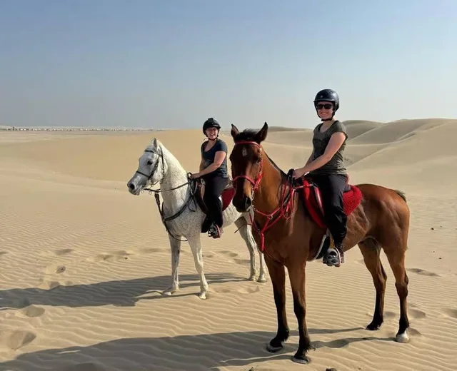 Reiten bei Doha: Wüstenroute mit Transfers – Aufnahme zum Erlebnis – Bild 8