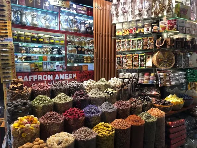 Shoppingtour Abu Dhabi: Souk und ausgewählte Mall – Aufnahme zum Erlebnis – Bild 5