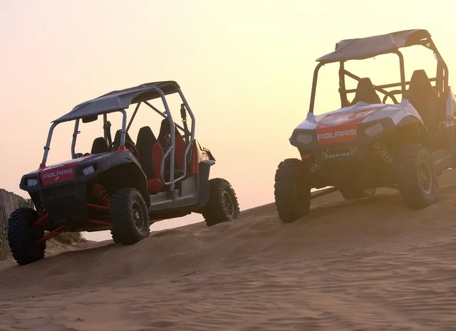 Geführte Buggytour: Zweisitzer in Ras Al Khaimah – Aufnahme zum Erlebnis – Bild 3