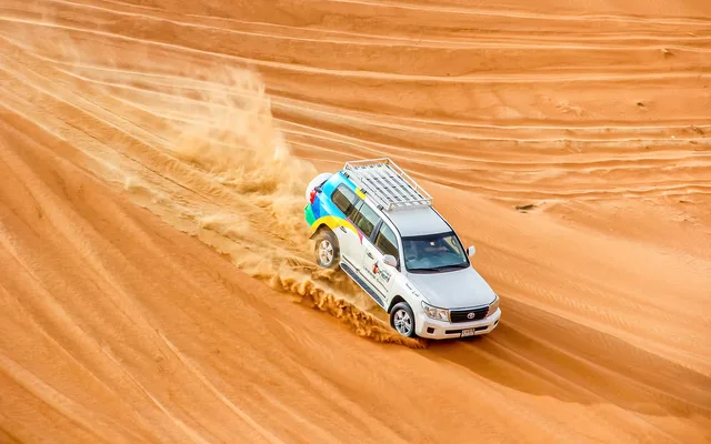 Morgensafari mit Kamelaktivität und Sandboarding – Aufnahme zum Erlebnis – Bild 8