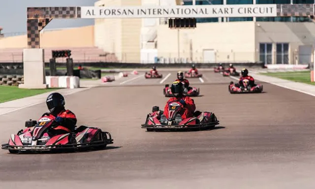 Kartfahren in Al Forsan: fünfzehn Minuten auf der Strecke – Aufnahme zum Erlebnis – Bild 5