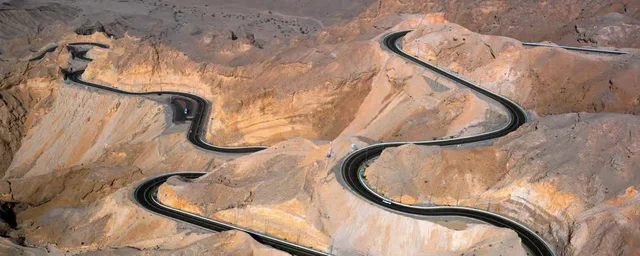 Al Ain Stadttour: Oase, Festungen und Jebel Hafeet – Aufnahme zum Erlebnis – Bild 6
