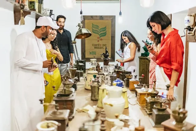 Al Fahidi, Souks und Abra: Rundgang durch das alte Dubai – Aufnahme zum Erlebnis – Bild 9