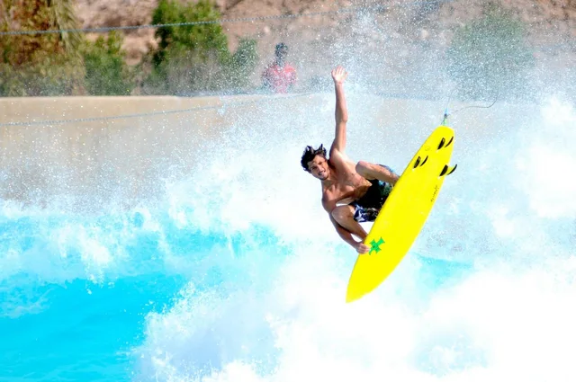 Al Ain Adventure: Rafting, Splash Pass und Surfen – Aufnahme zum Erlebnis – Bild 7