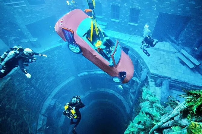 Deep Dive Dubai: Sunken City Walk unter Wasser – Aufnahme zum Erlebnis