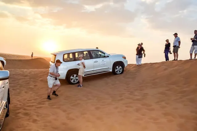 Rote Dünen in Lahbab: Safari, Kamel und Sandboarding – Aufnahme zum Erlebnis – Bild 19