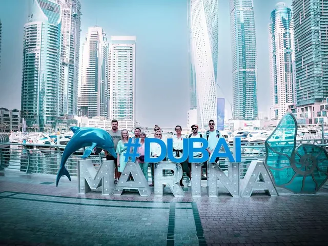 Dubai Tagesausflug ab Abu Dhabi: Palm, Altstadt und Dubai Mall – Aufnahme zum Erlebnis – Bild 5