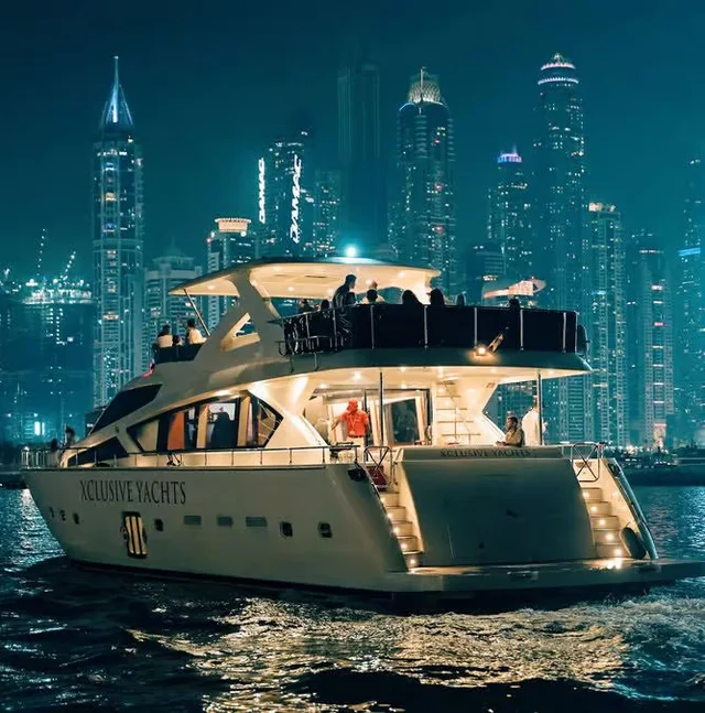 Dubai Marina Yachtparty: DJ, BBQ und Barauswahl ab 21 – Aufnahme zum Erlebnis – Bild 6