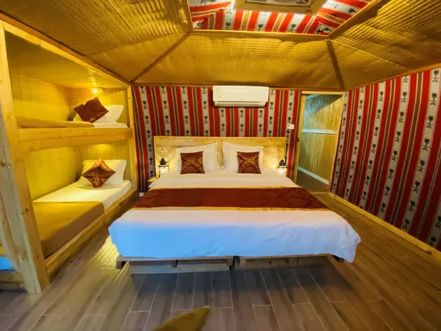 Bedouin Oasis Premium Chalet: Übernachtung in der Wüste – Aufnahme zum Erlebnis – Bild 2